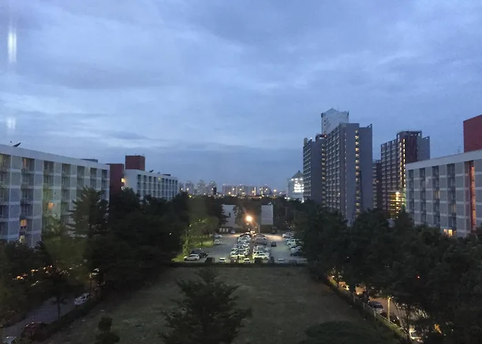 Savi Premium 1 Near Bkk Piyavet Hospital 別荘 バンコク都