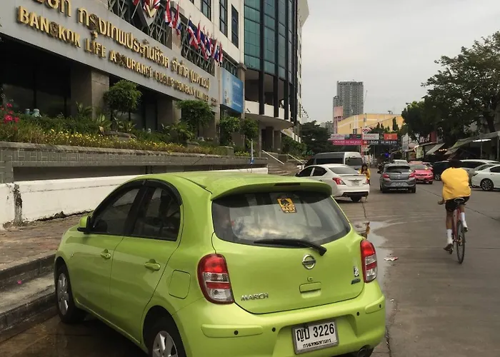 Savi Premium 1 Near Bkk Piyavet Hospital
