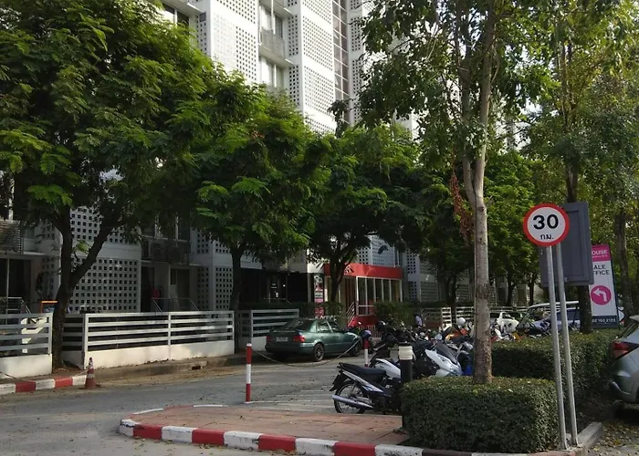 Savi Premium 1 Near Bkk Piyavet Hospital 別荘 *