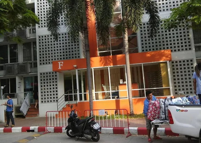 Savi Premium 1 Near Bkk Piyavet Hospital