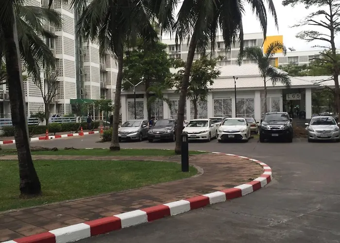 Savi Premium 1 Near Bkk Piyavet Hospital * バンコク都